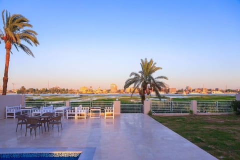 Royal Nile Suites - Nile View Suite 2 Condo in Luxor