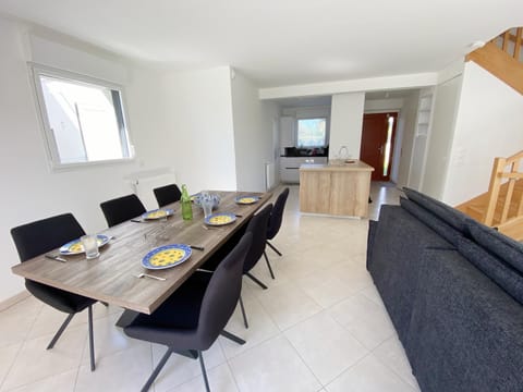 Living room, kitchen