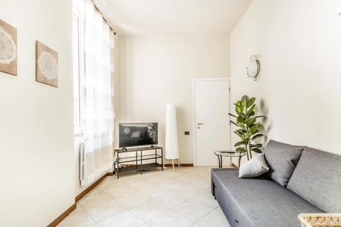 Family House - Mandala 20min to Duomo Apartment in Sesto San Giovanni