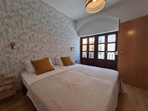 Dos Torres Pilar Suites Apartment in Zaragoza