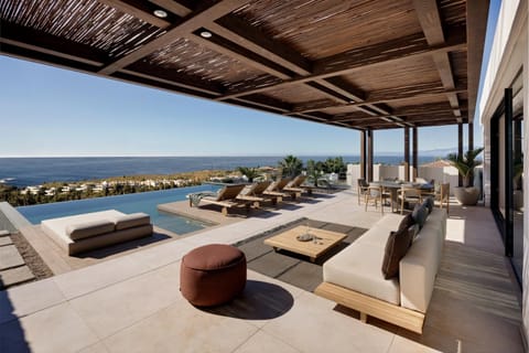 Balcony/Terrace, Swimming pool