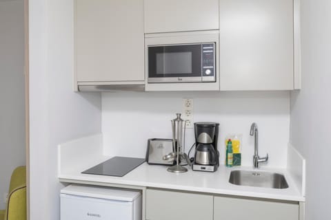 Kitchen or kitchenette, kitchen