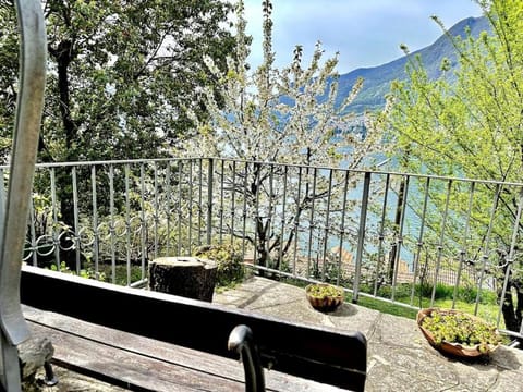 [Free parking] Relax in the magic Garden Apartment in Canton of Ticino