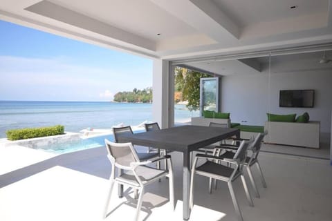 Sunset Villa Haven House in Patong