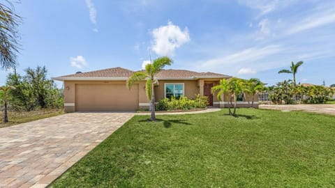 10333 Monticello Dr House in South Gulf Cove
