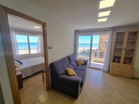 Apartamento en primera línea, Les Palmeretes Apartment in Ribera Baixa