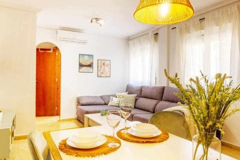 Adosado Pink Velvet Apartment in Torrevieja