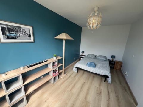 Appartement 6-8 personnes, accès direct à Lyon Apartment in Villeurbanne