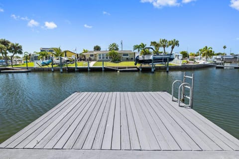 Serenity on the Water Casa in New Port Richey