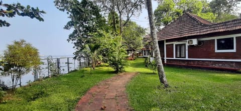 Lovedale Lakeside Homestay Vacation rental in Kerala