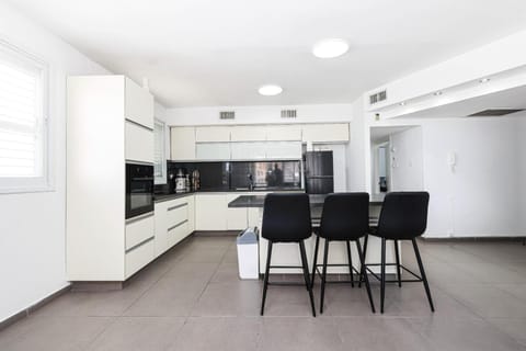 דירה על הים Apartment in Netanya