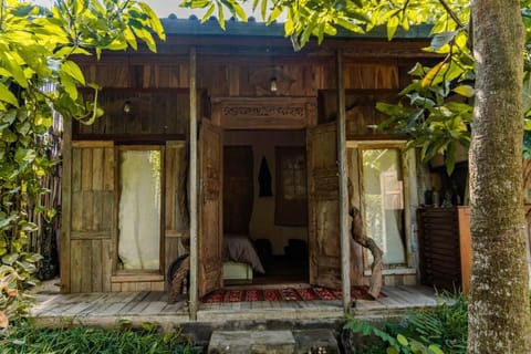 Sabi Villa in Tumbak Bayuh Villa in North Kuta