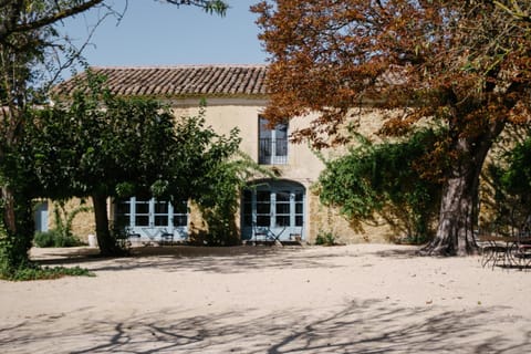 Mas Lumino d'Althen House in Pernes-les-Fontaines