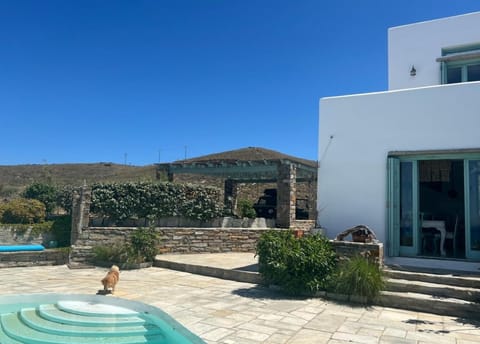 Elli s seafront pool villa, w/sandy beach in Kea, Cyclades Villa in Kea-Kythnos