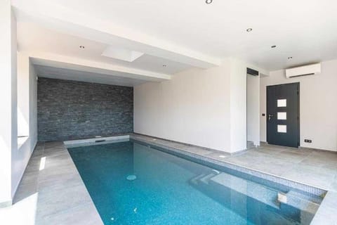 Luxurious villa with indoor pool 3BR 6p - 225m2 - Cap Ferrat Villa in Saint-Jean-Cap-Ferrat