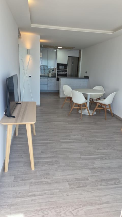 TV and multimedia, Kitchen or kitchenette, Dining area