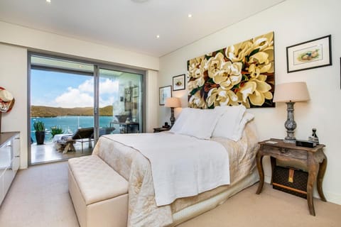 Pittwater Elegance Amazing Views Condo in Pittwater Council