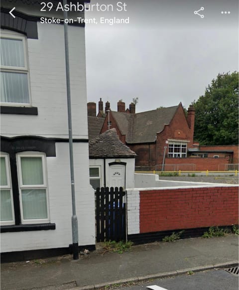 29 ASHBURTON STREET Bed and Breakfast in Stoke-on-Trent