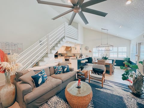 Living room, Seating area, fireplace