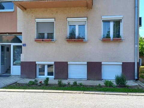 Property building, Street view