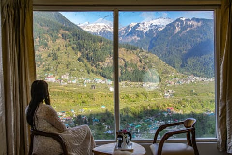Caravan Moksha Resort & Villas Hotel in Himachal Pradesh