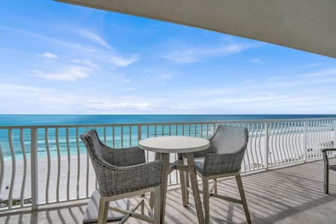 Coral Reef 1001 House in Lower Grand Lagoon