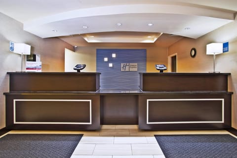 Holiday Inn Express & Suites Springfield, an IHG Hotel Hotel in Springfield