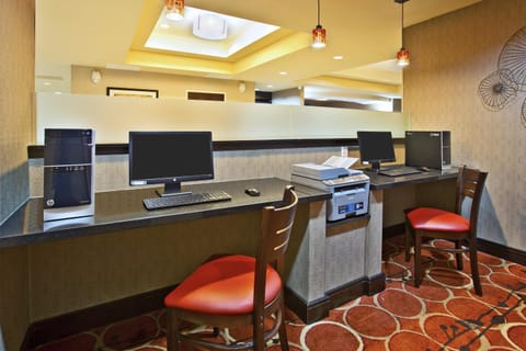 Holiday Inn Express & Suites Springfield, an IHG Hotel Hotel in Springfield