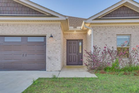 Modern Dothan Home Near Downtown and Hospitals! Casa in Dothan