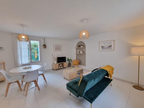 LE COCON DU PRIEURE t2 Apartment in Dinard