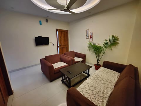 Cosy Homes Edifice Apartment in Dehradun