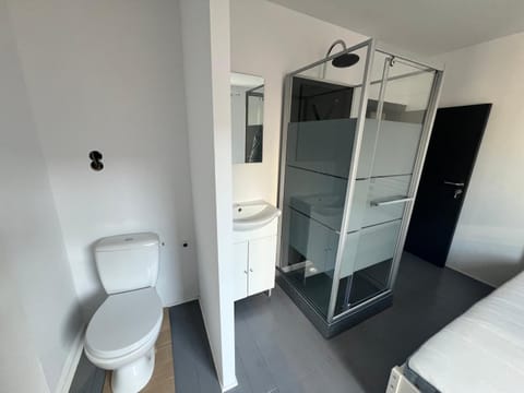 Rive Gauche G centre - gare - aéroport Apartment in Charleroi