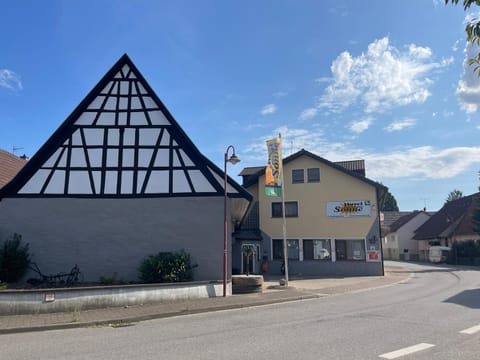 Property building, Street view, Location