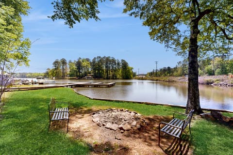 Serenity On Lake Sinclair Casa in Lake Sinclair