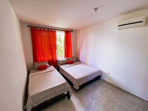 Bedroom, air conditioner