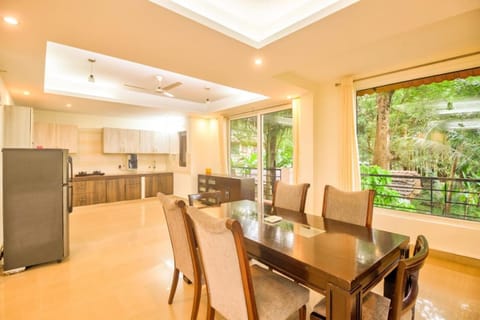 iNDO- Homtel -Luxury 3-BHK villa with Private Pool Vacation rental in Goa, India