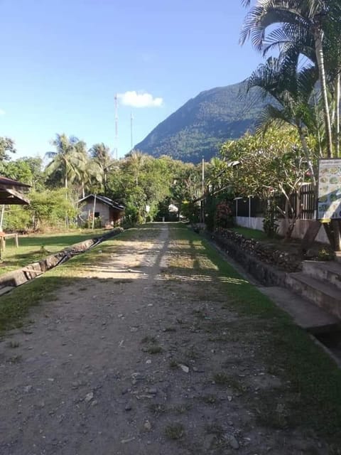 Lattanavongsa guesthouse and Bungalows Bed and Breakfast in Luang Prabang Province, Laos