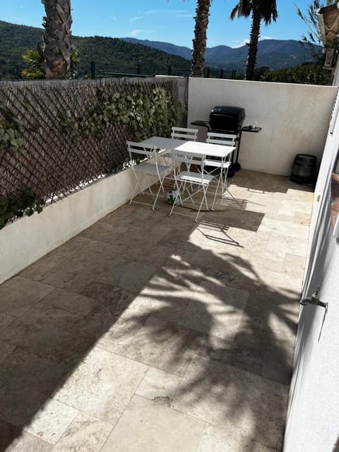 Property building, Patio, Day, Natural landscape, View (from property/room), Balcony/Terrace, Mountain view