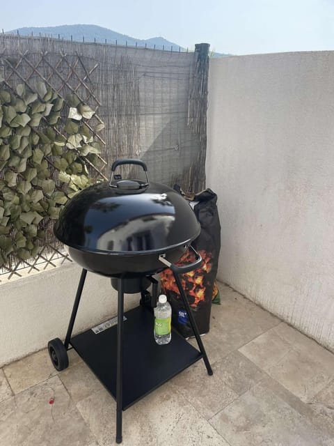 Day, BBQ facilities