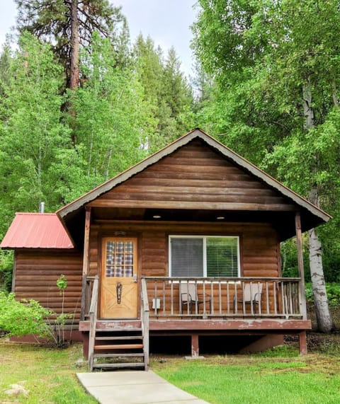 Cabin 1 at Southfork Lodge- sleeps up to 2 House in Salmon River