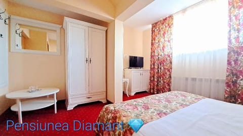 Pensiunea Diamant Bed and Breakfast in Brașov County