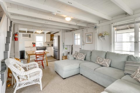Charming Westbrook Cottage, Steps to Private Beach Haus in Old Saybrook