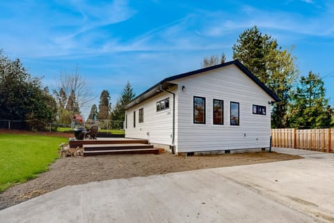 Sunnyhill Cottage House in Beaverton