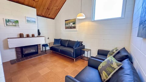 Sunset Sanctuary - Havelock North Holiday Home House in Havelock North
