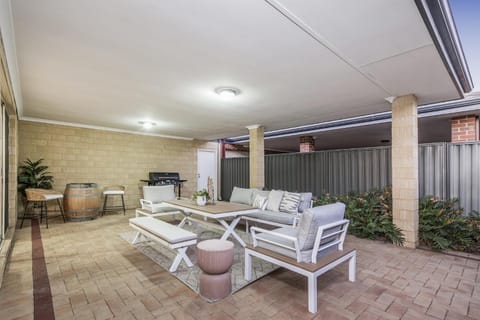 KORO7 - Boutique Bliss Casa in Henley Brook