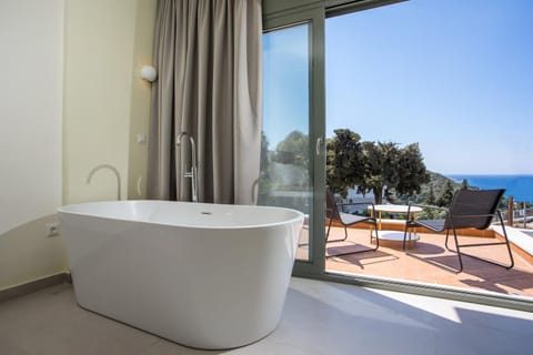 Eden's Azalea Luxury Suite Condo in Rhodes