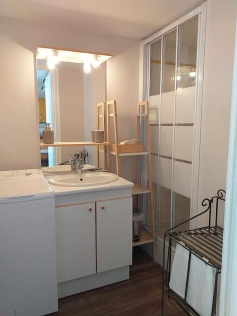 Cap Lihou Apartment in Granville