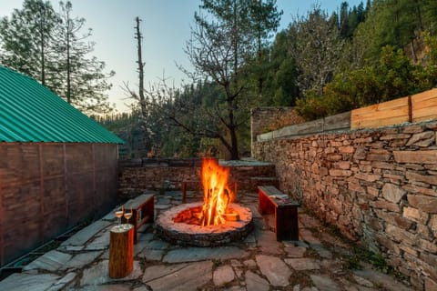 Day, Natural landscape, BBQ facilities, flat iron