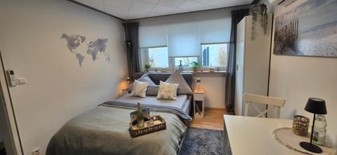 Living room, Bedroom