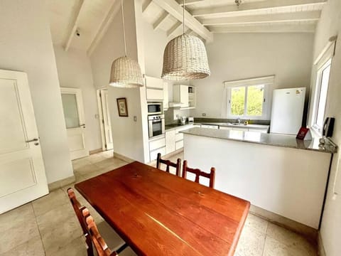 Wine Cellar House, in Chacras de Coria! House in Luján de Cuyo